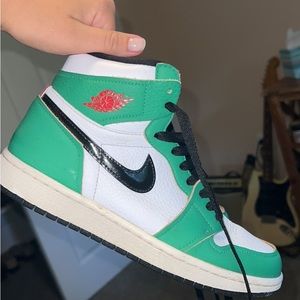 Women’s Nike Air Jordan 1 Retro High OH “Lucky Green” size 8W
